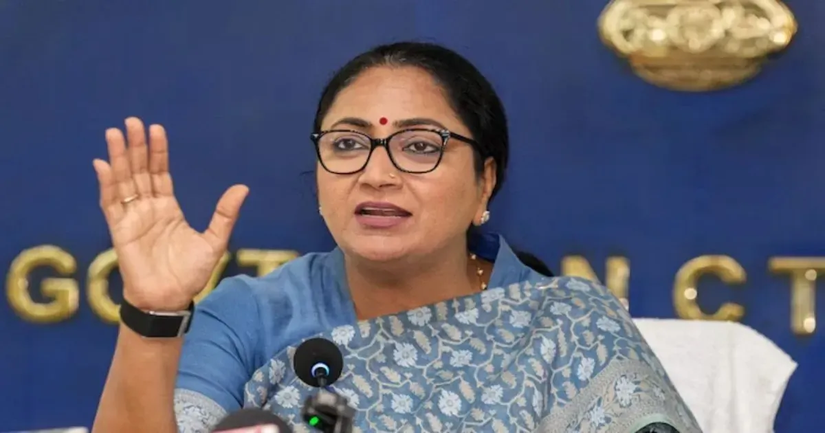 दिल्ली में H1N1 के बढ़ते मामलों के बीच स्कूलों के लिए एडवाइजरी जारी, सीएम रेखा गुप्ता ने बुलाई आपात बैठक