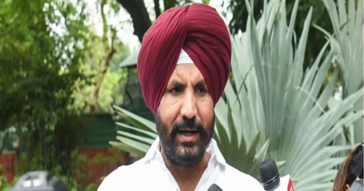 राजा की छुट्टी करनी चाहिए थी: पंजाब कांग्रेस अध्यक्ष पद छोड़ने के बाद सचिन पायलट पर बरसे वड़िंग
