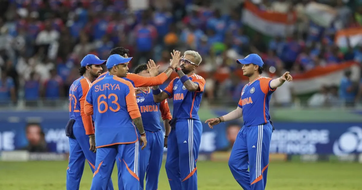 apollo-tyres-jersey-sponsor-team-india