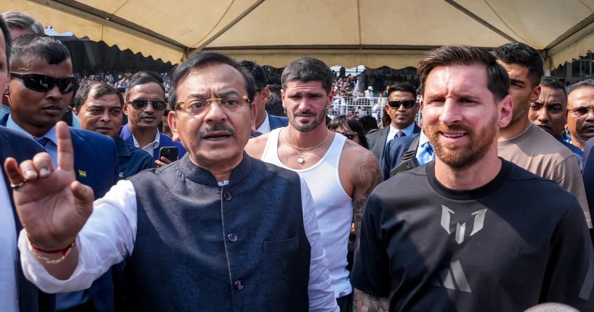 ममता बनर्जी ने मेसी विवाद में घिरे नेताओं को दिया टिकट, टीएमसी की सूची से बढ़ी सियासी चर्चा