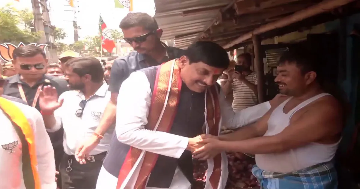 मध्य प्रदेश के मुख्यमंत्री मोहन यादव ने पश्चिम बंगाल चुनाव के लिए डोर-टू-डोर प्रचार किया
