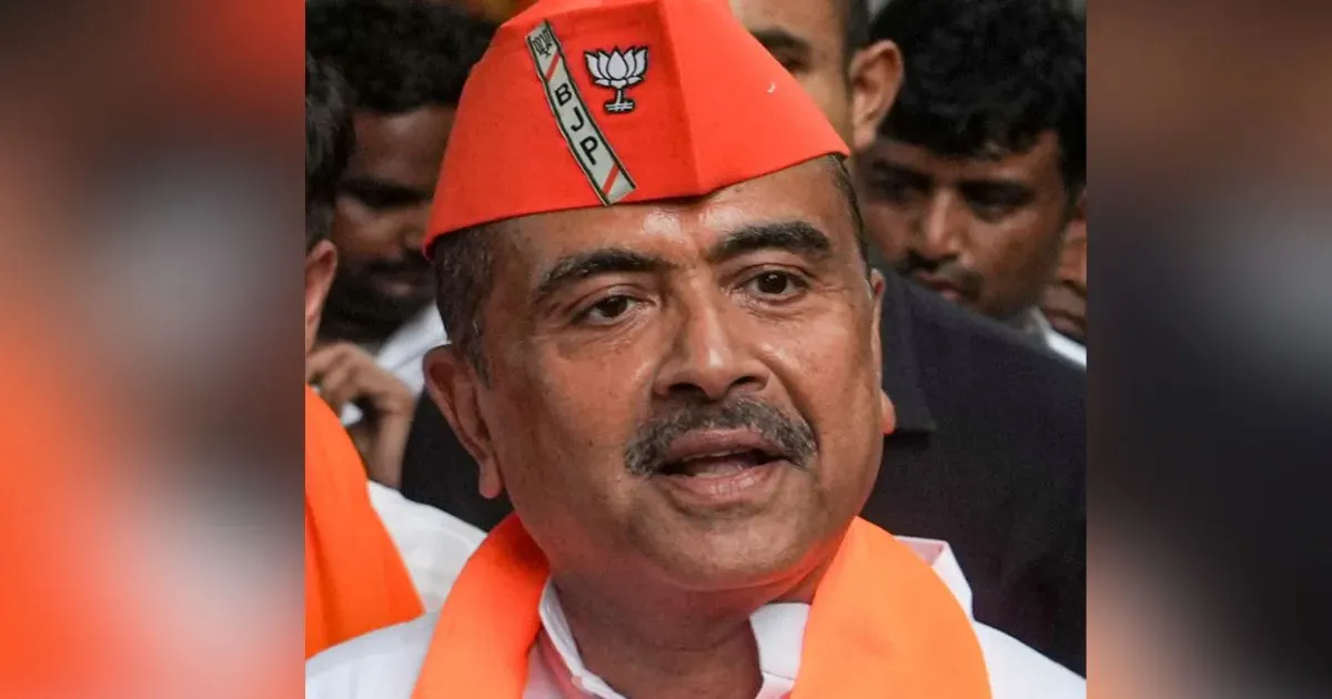 पश्चिम बंगाल में ऐतिहासिक जीत के बाद कोलकाता बीजेपी कार्यालय पहुंचे सुवेंदु अधिकारी, सरकार गठन पर मंथन तेज