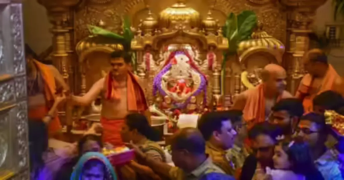 मुंबई के सिद्धिविनायक मंदिर का होगा भव्य कायाकल्प, फडणवीस ने किया कॉरिडोर प्रोजेक्ट का भूमि पूजन