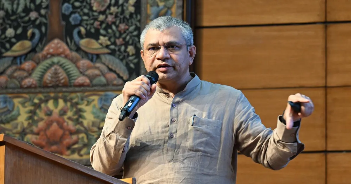 रेलवे का यात्री आरक्षण सिस्टम प्रति मिनट 25,000 टिकट बुक करने में सक्षम: रेल मंत्री