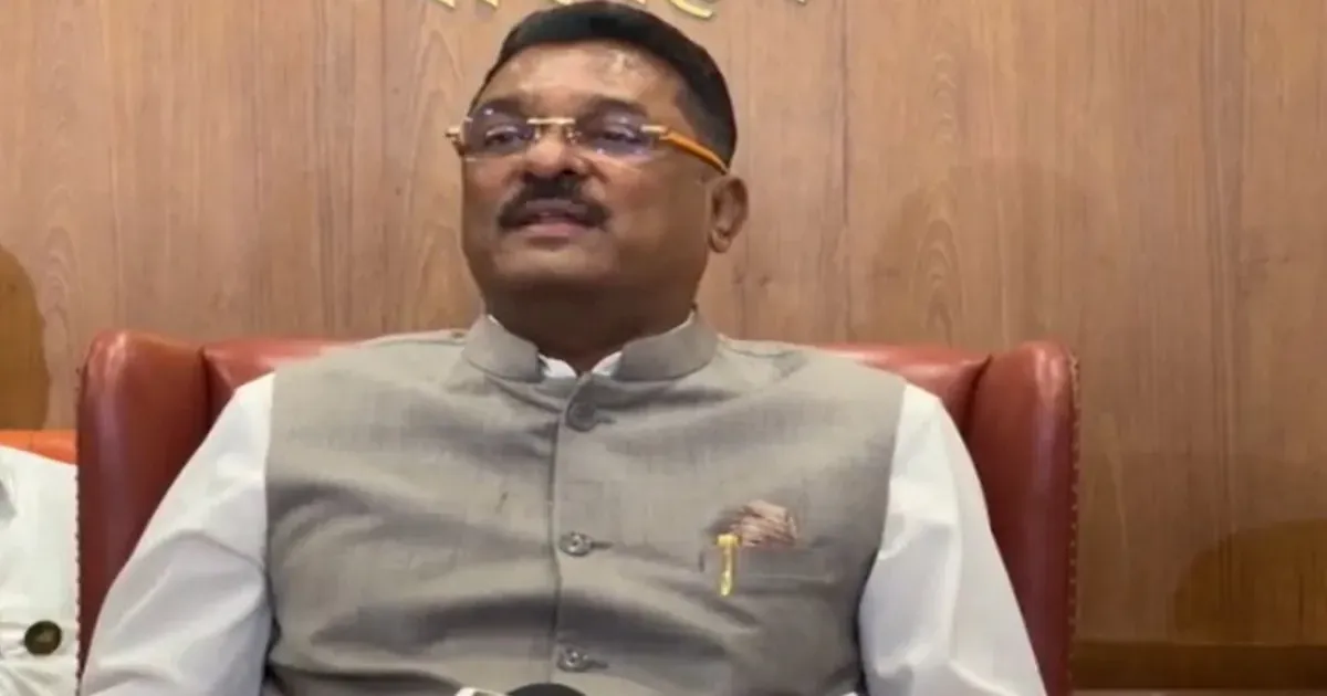 महाराष्ट्र में मराठी नहीं सीखने वाले ऑटो-टैक्सी चालकों पर होगी कार्रवाई: परिवहन मंत्री प्रताप सरनाईक