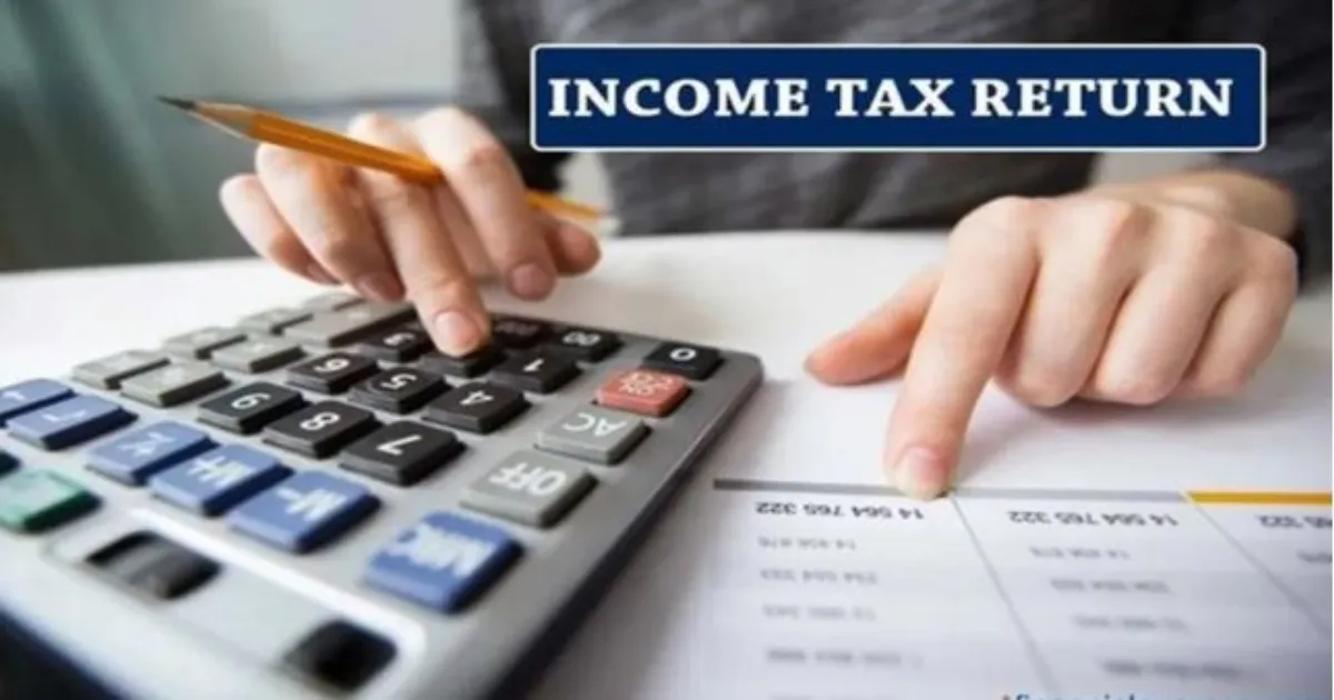 इनकम टैक्स रिफंड क्यों अटके हैं और 31 दिसंबर की नई डेडलाइन से क्यों परेशान हैं करदाता?