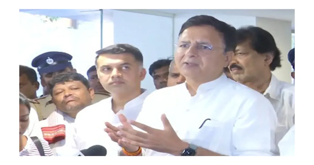 कर्नाटक में नेतृत्व परिवर्तन की अटकलों पर रणदीप सुरजेवाला का बयान, बोले- विधायक दल की कोई बैठक नहीं बुलाई गई