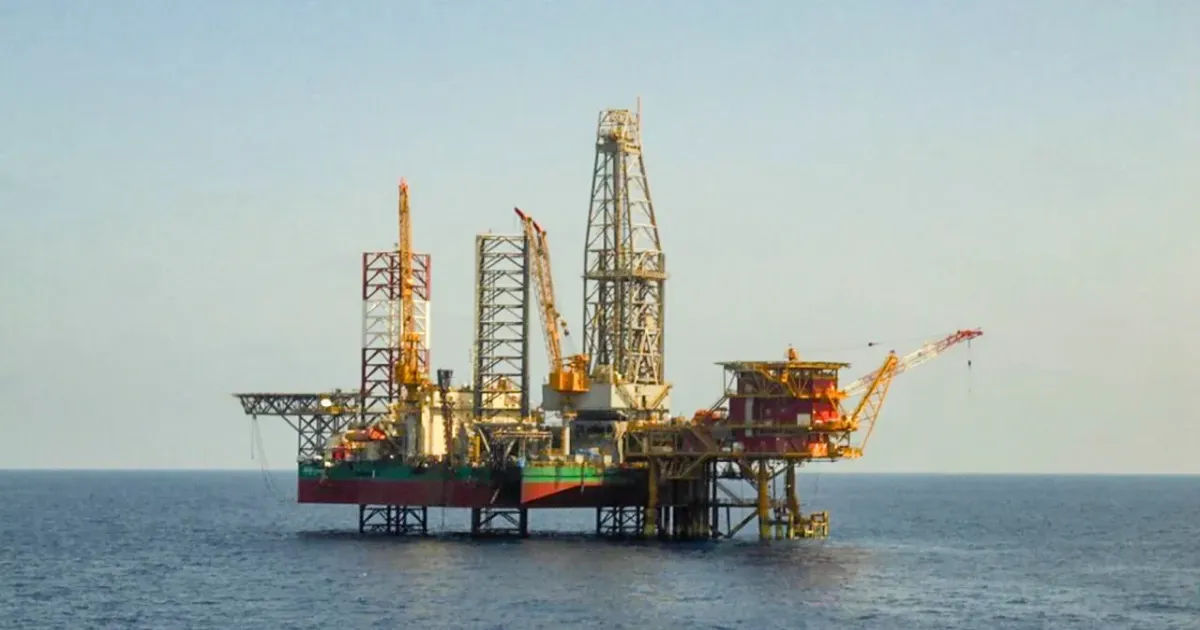 भारत ने कभी किसी देश की अनुमति पर निर्भर नहीं किया: रूस से तेल खरीद पर अमेरिकी छूट पर केंद्र का बयान