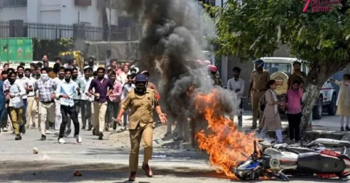 नोएडा श्रमिक हिंसा मामला: एसआईटी ने दाखिल की 1500 पन्नों की चार्जशीट, 34 आरोपियों पर शिकंजा