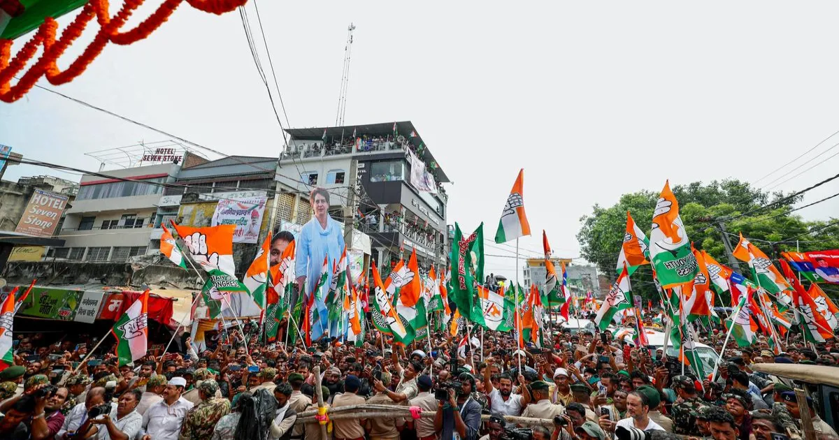 मतदाता अधिकार यात्रा में पीएम मोदी के खिलाफ अपशब्द, युवक गिरफ्तार; अमित शाह ने राहुल गांधी से मांगी माफी