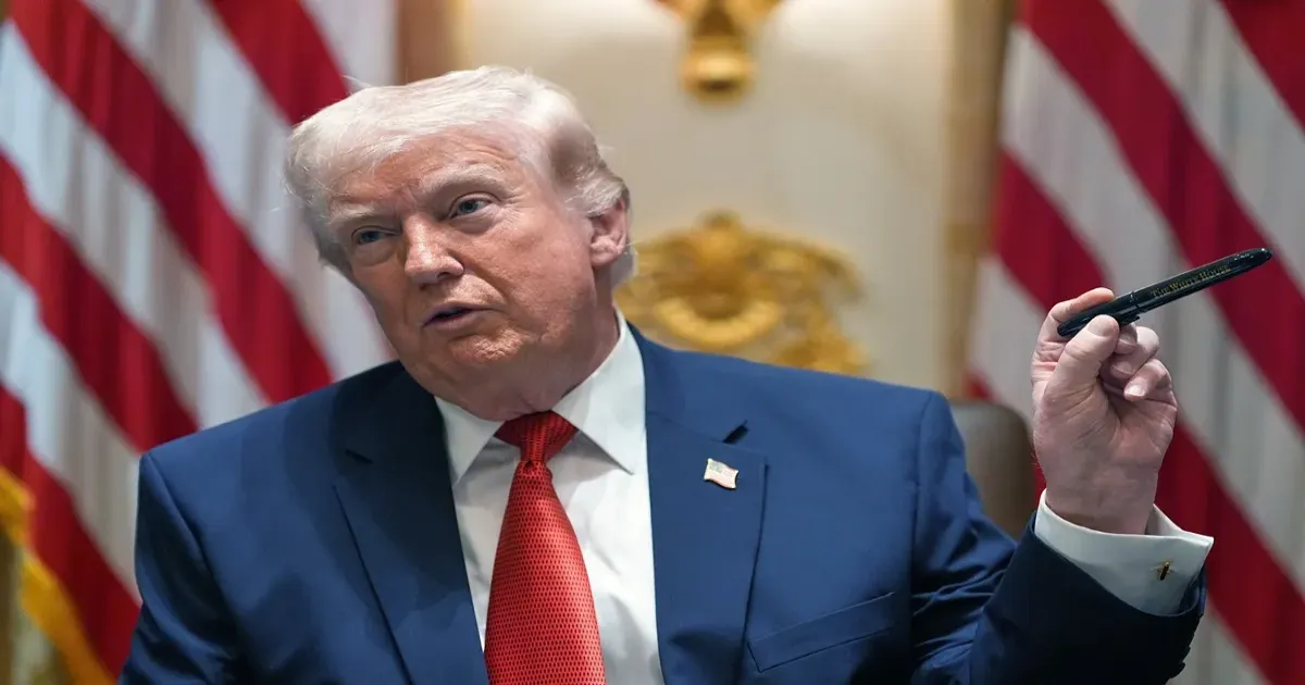 ईरान पर हमले 6 अप्रैल तक टले, डोनाल्ड ट्रंप बोले—बातचीत सकारात्मक दिशा में