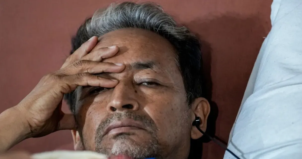 अनशन पर डटे सोनम वांगचुक ने इलाज से किया इनकार, डॉक्टरों ने गंभीर स्वास्थ्य जोखिम की चेतावनी दी