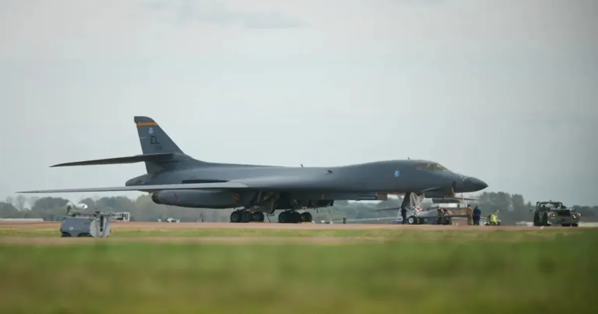 ब्रिटेन के आरएएफ फेयरफोर्ड से सभी B-1 बमवर्षक हटाए गए, नए खतरे के बाद अमेरिका ने वापस बुलाए विमान
