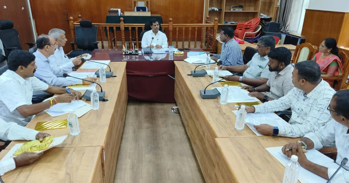 मांड्या में पुस्तकालय सदस्यता बढ़ाने की अपील की जिलाधिकारी ने