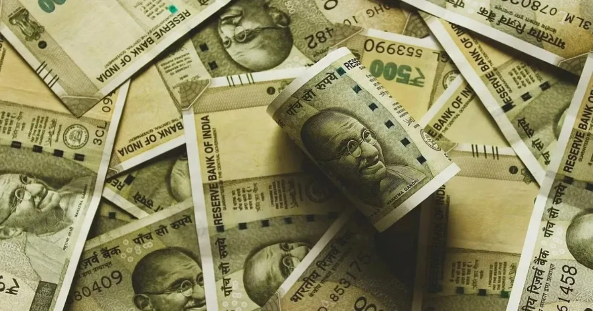 rupee-rises-10-paise-against-us-dollar