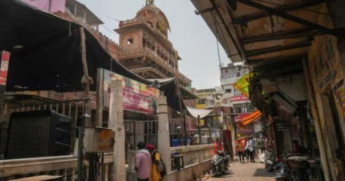 वे भगवान का खुलकर शोषण करते हैं : वृंदावन के बांके बिहारी मंदिर में अमीरों के लिए विशेष पूजा पर सुप्रीम कोर्ट की कड़ी टिप्पणी