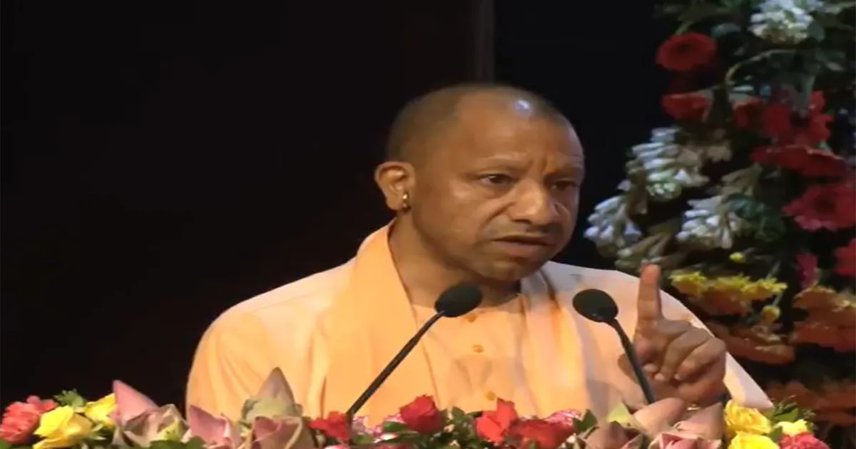 सरकार केवल बातें नहीं कर रही, बल्कि कार्रवाई से दिखा रही है, 96% स्कूलों में सभी सुविधाएं: मुख्यमंत्री योगी आदित्यनाथ ने अंशकालिक शिक्षकों को सम्मानित किया