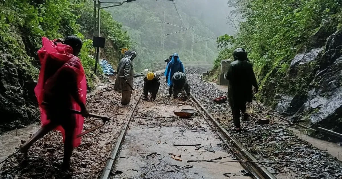 सकलेशपुर-सुब्रह्मण्य रोड खंड में भूस्खलन के बाद रेलवे ट्रैक बहाल