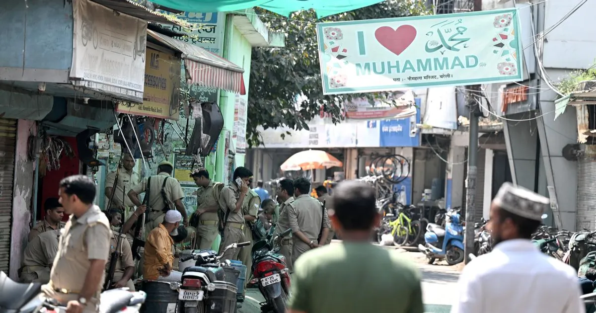 उत्तर प्रदेश के मेरठ में I Love Muhammad पोस्टर लगाने पर पांच गिरफ्तार