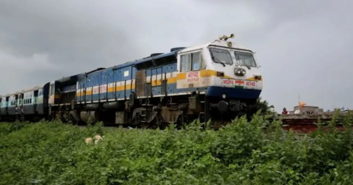 जयपुर में रेलवे ट्रैक पार करते समय 28 वर्षीय युवती की ट्रेन से कुचलकर मौत