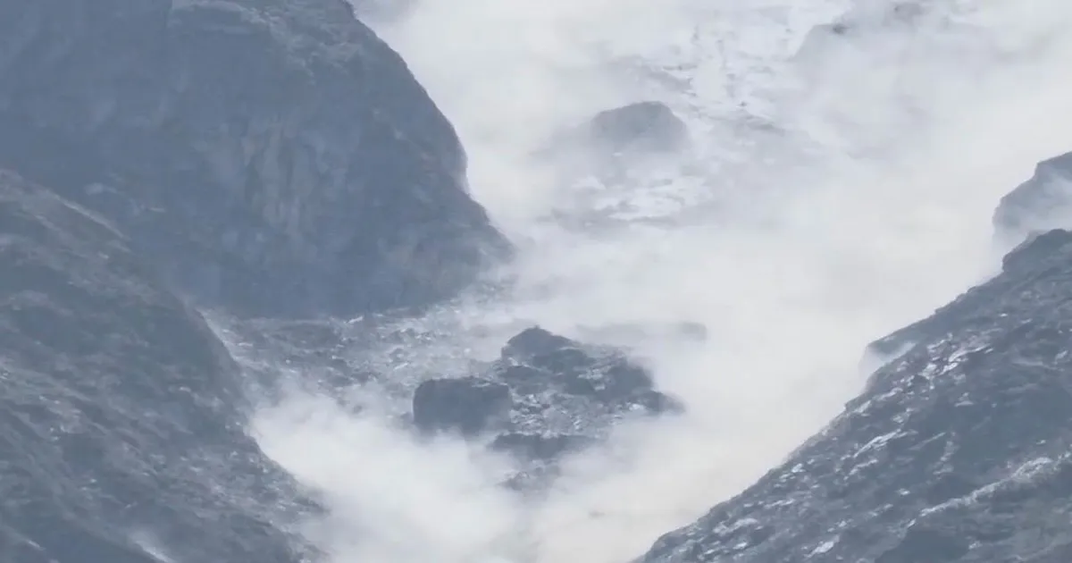 बद्रीनाथ के पास कंचन गंगा क्षेत्र में ग्लेशियर टूटने की घटना, कोई नुकसान नहीं