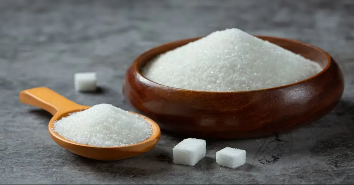 चीनी के दाम क्यों बढ़ रहे हैं? सरकार ने इथेनॉल को नकारा, बताई कीमत बढ़ने की असली वजह