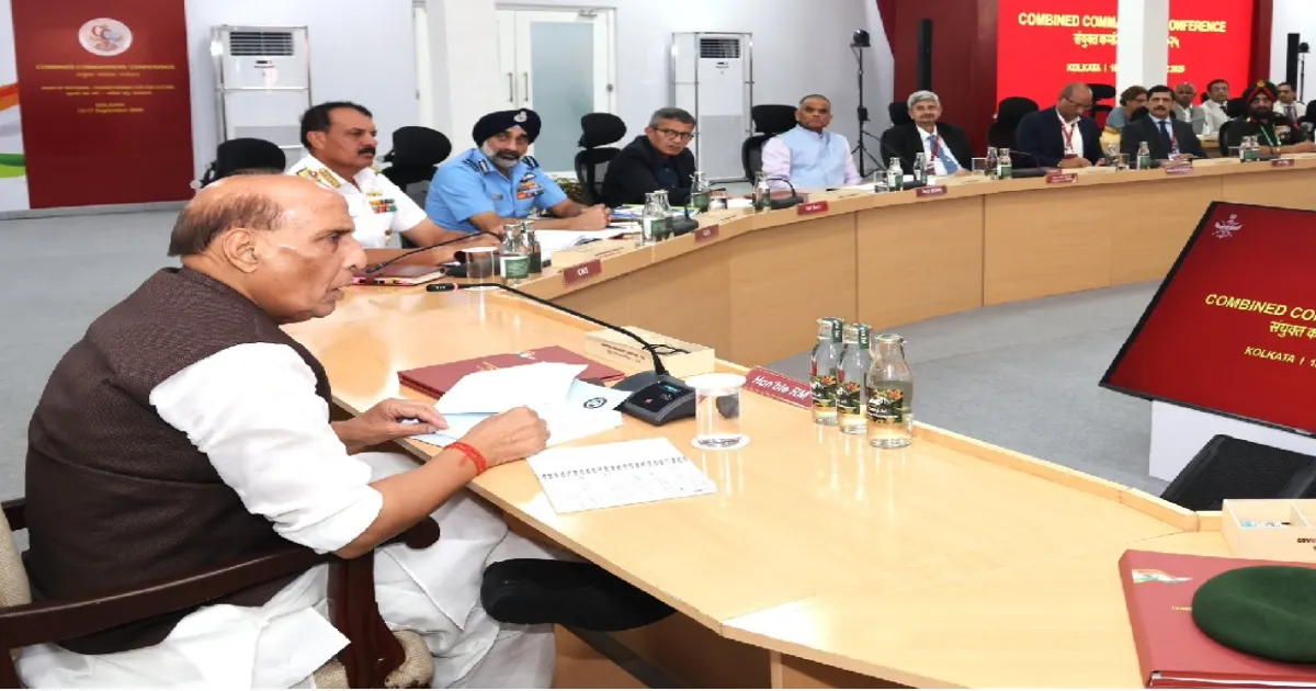 रक्षा मंत्री राजनाथ सिंह ने सेनाओं से असामान्य खतरों के लिए तैयार रहने का आह्वान किया