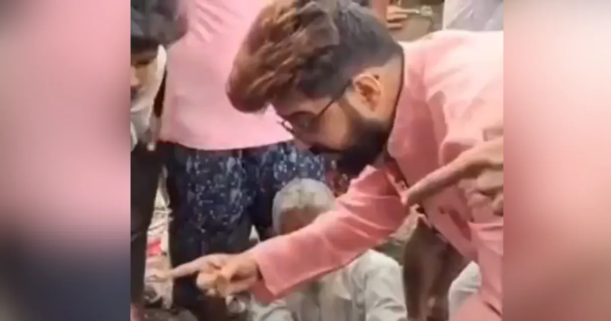 पश्चिम बंगाल में मवेशी ले जा रहे मुस्लिम किसानों की पिटाई, दो गिरफ्तार