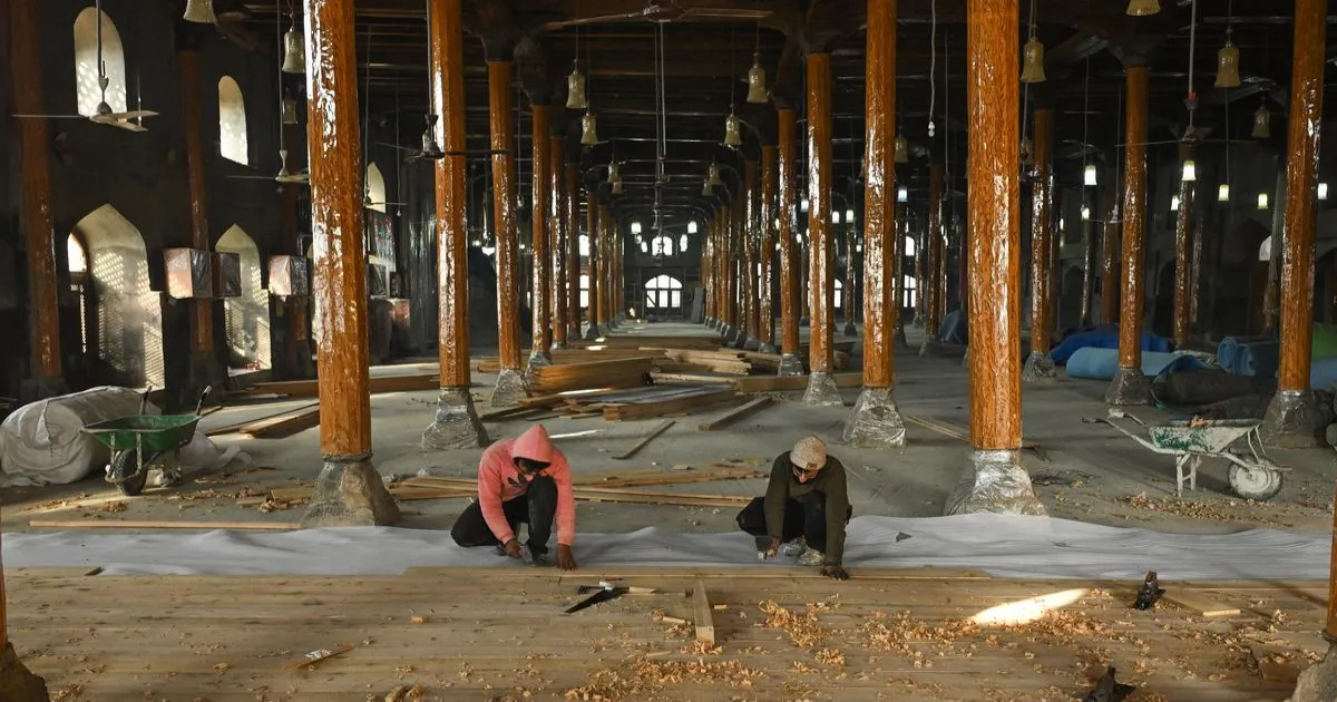 कश्मीर की 15वीं सदी की आली मस्जिद के संरक्षण कार्य पर INTACH की चिंता