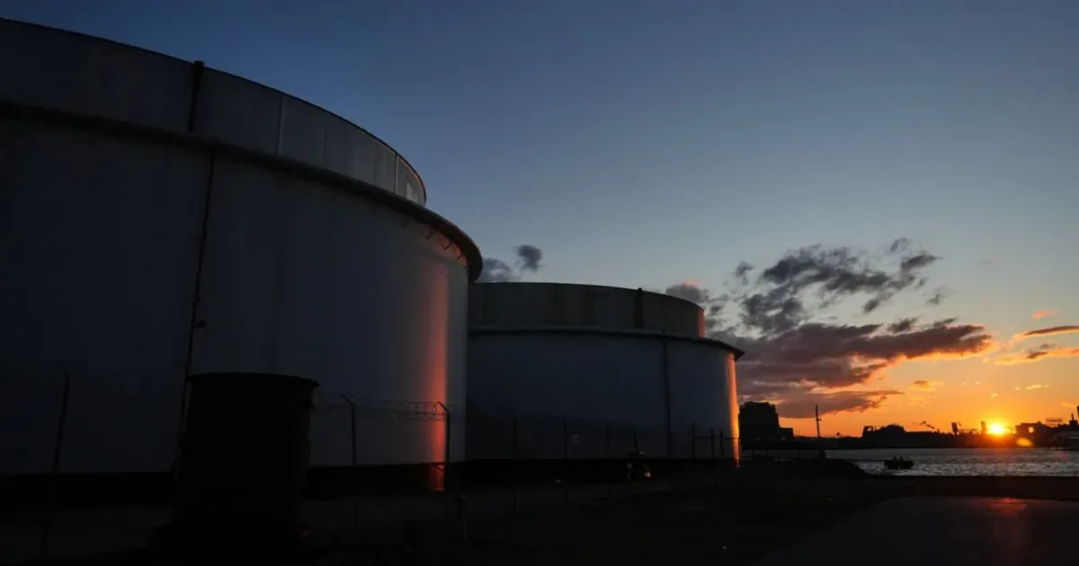 ग्लोबल क्रूड की कीमतों में 14% की गिरावट, ट्रम्प ने ईरान के पावर प्लांट पर हमले रोके