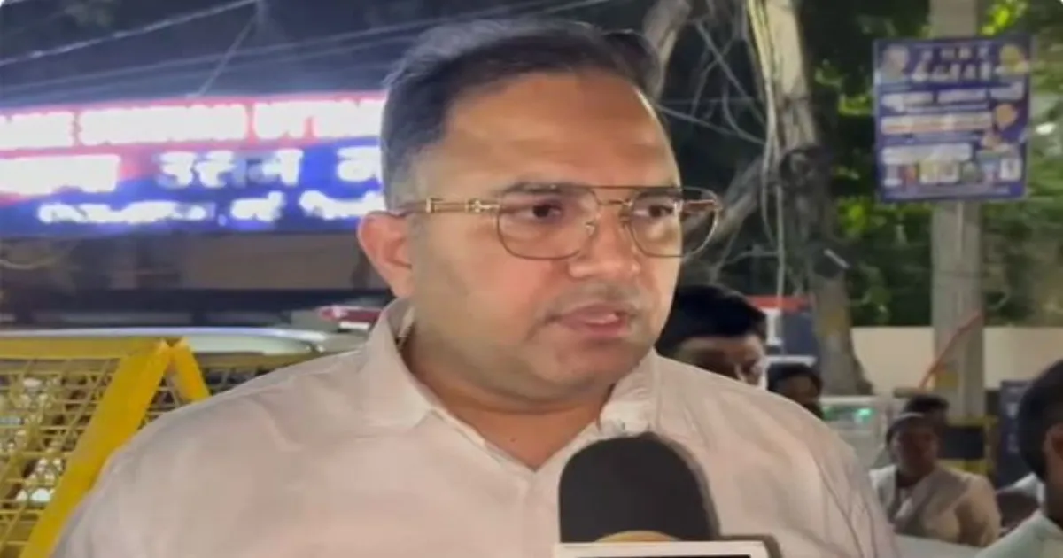 उत्तम नगर हत्याकांड: पीड़ित परिवार को आरोपी से जान से मारने की धमकी, पुलिस में शिकायत दर्ज