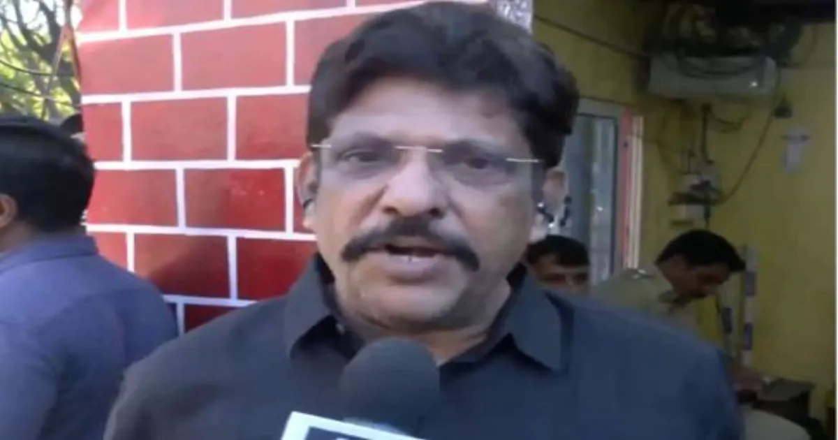 तमिलनाडु में सरकार गठन पर वीसीके नेता एस.एस. बालाजी का बयान, राज्यपाल से TVK को आमंत्रित करने की मांग