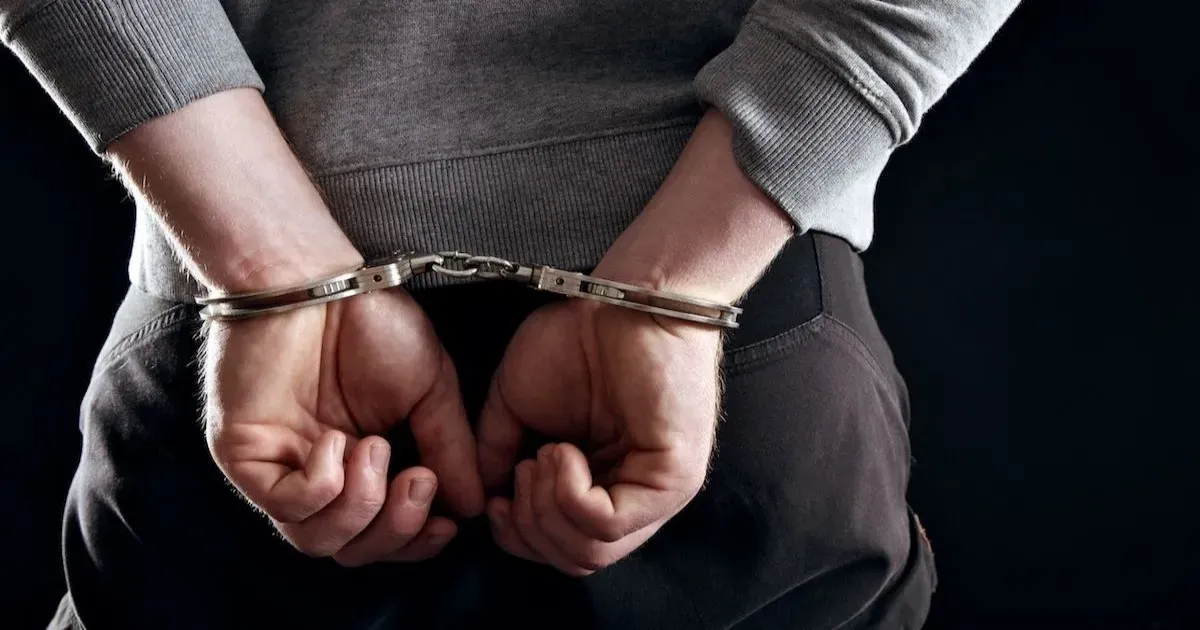 दिल्ली पुलिस की बड़ी कार्रवाई, मंजीत महल गैंग का इनामी बदमाश लोकेश उर्फ सूर्या गिरफ्तार