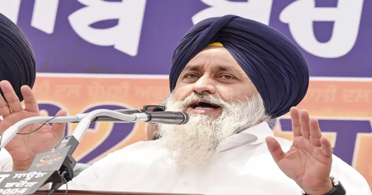 सुखबीर सिंह बादल पर हमले के बाद पीएम मोदी ने फोन पर जाना हाल, मुख्यमंत्री फडणवीस ने जांच के दिए आदेश