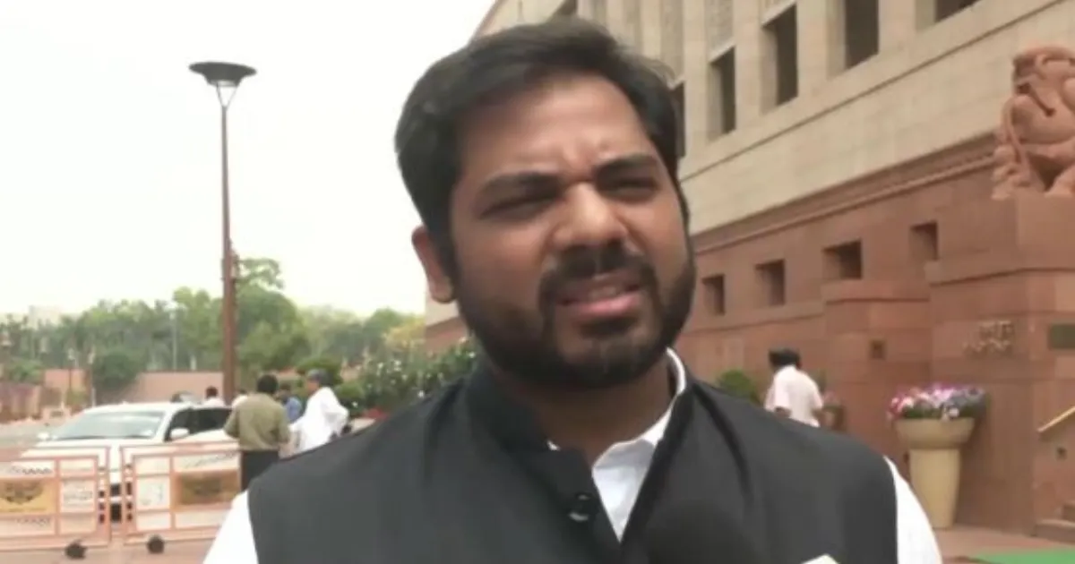 लोकतंत्र बचाने के लिए मतदान के अधिकार की रक्षा जरूरी: कांग्रेस सांसद वंशी कृष्ण गद्दम