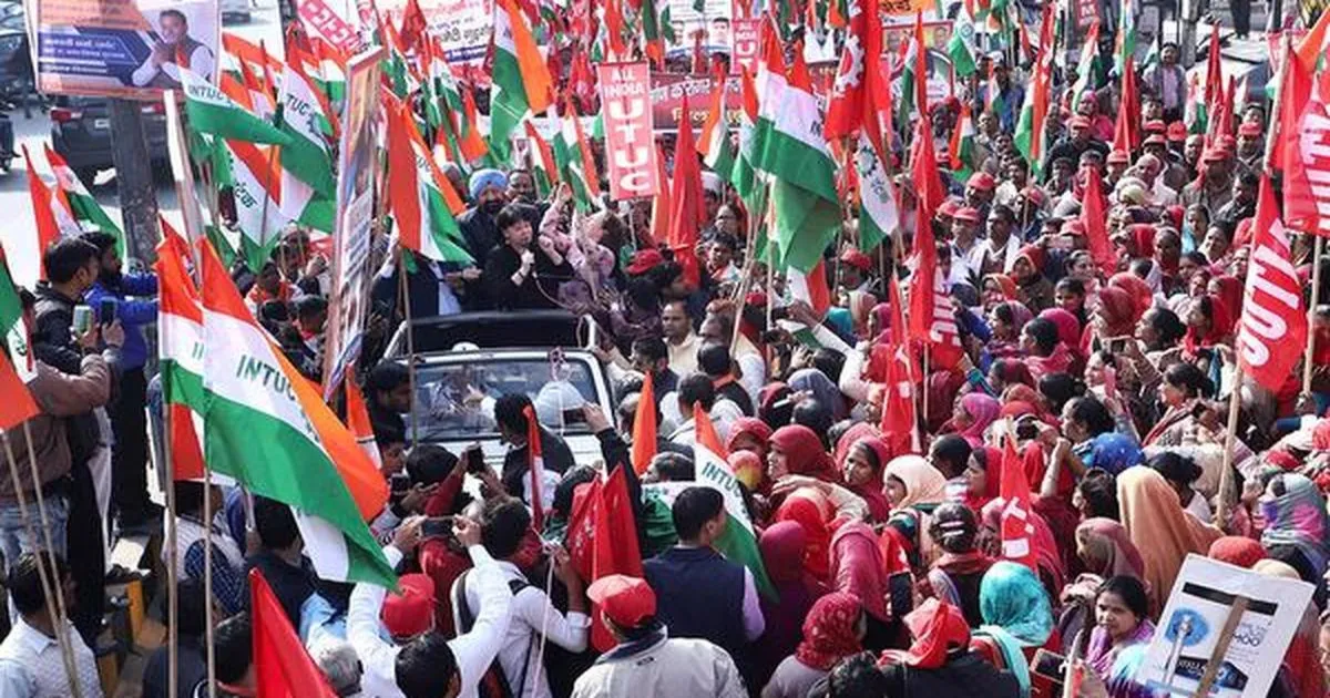 यूनियनों ने प्री-बजट बैठक में विरासत कर, अधिक कॉरपोरेट टैक्स और सामाजिक सुरक्षा विस्तार की मांग की