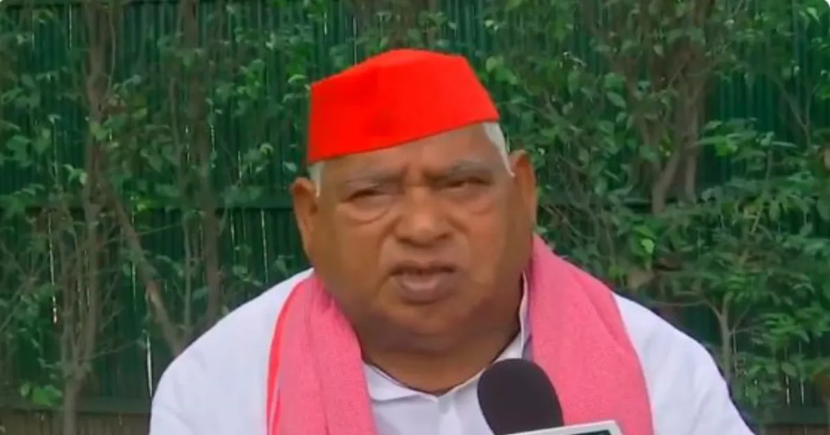 मालदा हिंसा पर समाजवादी सांसद अवधेश प्रसाद ने केंद्र सरकार और चुनाव आयोग पर आरोप लगाया 