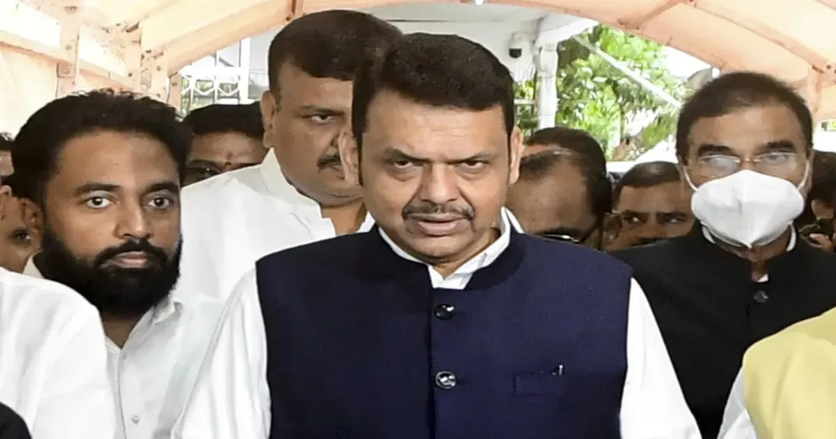 महाराष्ट्र TET 2026 पेपर लीक मामले की जांच के लिए सीएम फडणवीस ने एसआईटी गठित करने के आदेश दिए