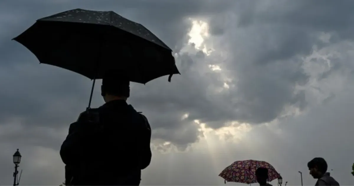 दिल्ली-एनसीआर में तेज आंधी-बारिश से भीषण गर्मी से राहत, आईएमडी ने जारी किया ऑरेंज अलर्ट