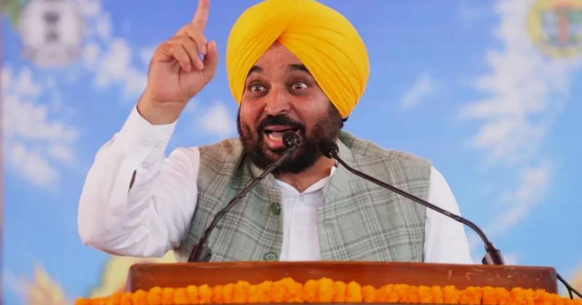 पंजाब में भगवंत मान का घर-घर अभियान शुरू, AAP सरकार का रिपोर्ट कार्ड लेकर जनता के बीच पहुंचे