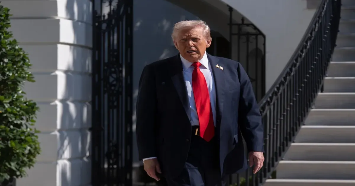 डोनाल्ड ट्रंप ने ईरान पर सीमित हमले पर विचार करने की पुष्टि की, परमाणु वार्ता की समयसीमा पर तनाव