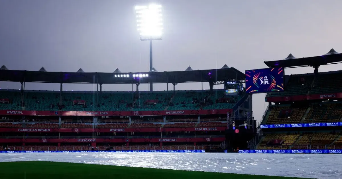 गुवाहाटी में बारिश से रुका टॉस, आरआर बनाम आरसीबी मुकाबला प्रभावित