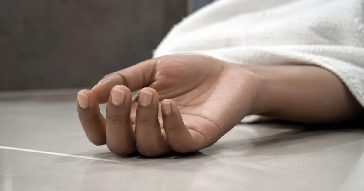 दिल्ली में 22 वर्षीय महिला की संदिग्ध हत्या, घर में बाथरूम से मिला शव; पति और बच्चा लापता