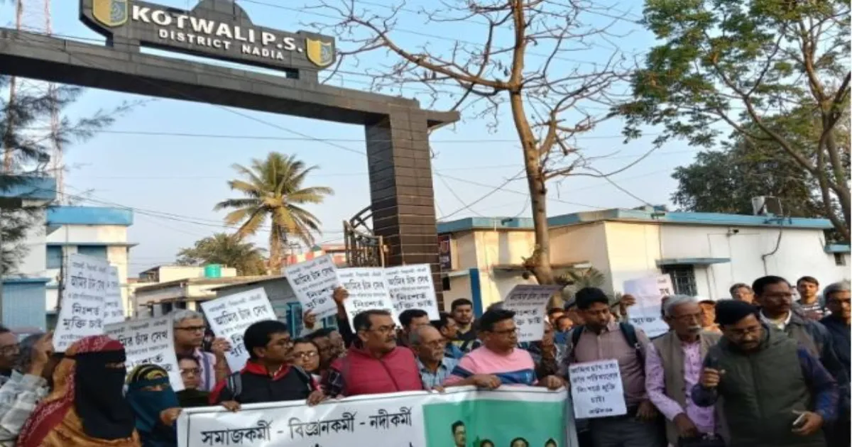 माँ की कॉर्निया दान करने पर तीन दिन जेल में रहने के बाद शिक्षक फिर से बने BLO