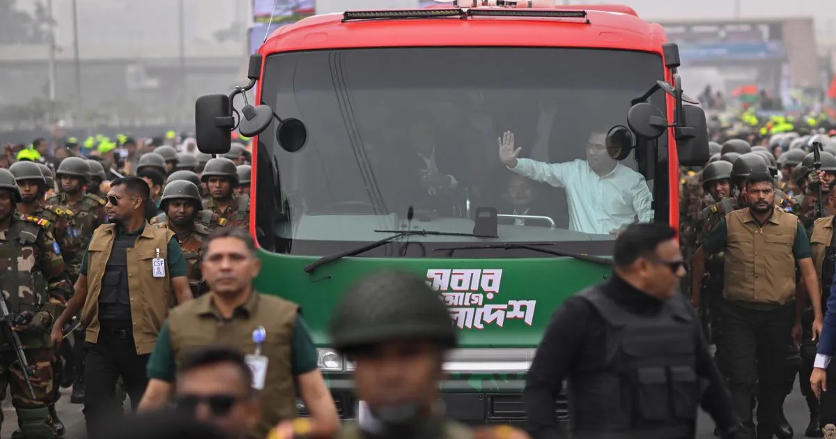 बांग्लादेश में कानून-व्यवस्था बनाए रखने के लिए सभी को मिलकर काम करना होगा: स्वदेश वापसी के बाद बीएनपी नेता तारिक रहमान