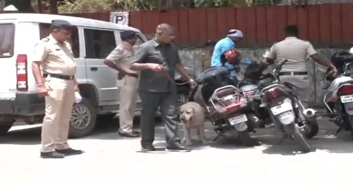 नागपुर में सुरक्षा अलर्ट: बम धमकी के बाद आरएसएस मुख्यालय को सुरक्षित घोषित किया गया