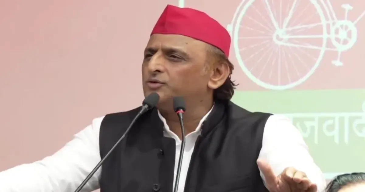 अखिलेश यादव ने बताया PDA का नया मतलब, प्रोटेस्ट, डेमोंस्ट्रेशन और एक्टिविस्ट को जोड़ा