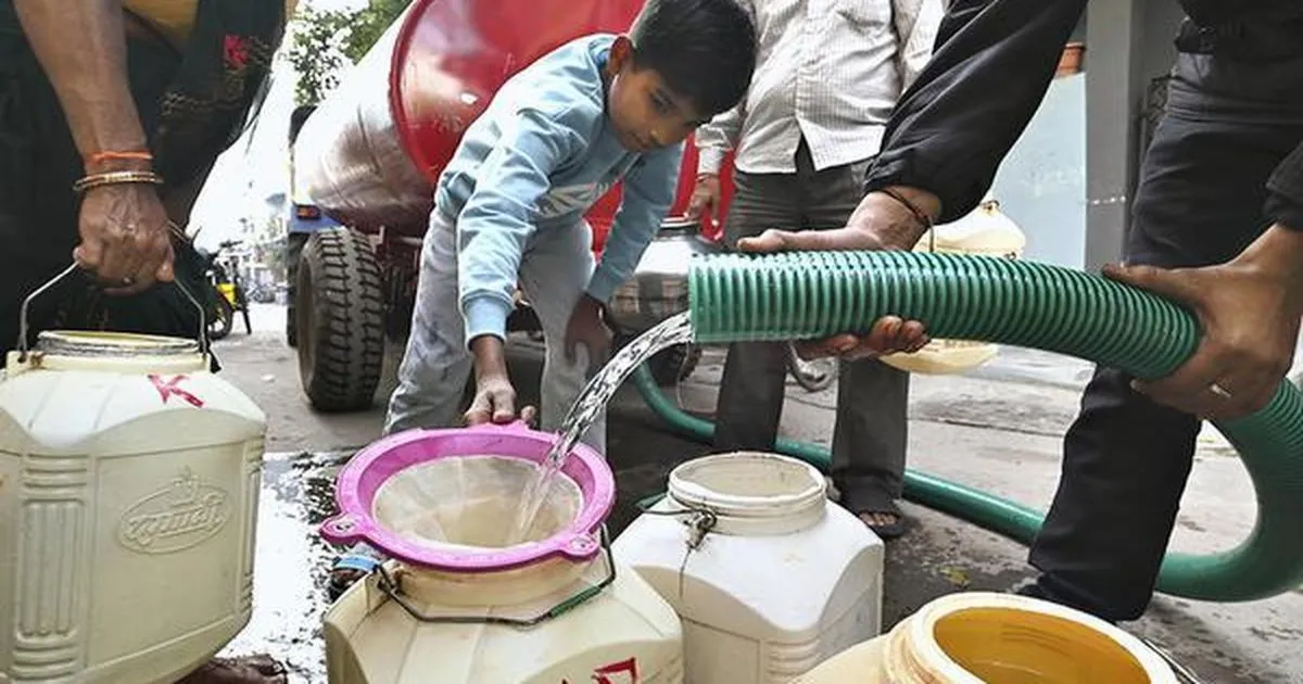 पीने के पानी में सीवेज मिलने से गंभीर स्वास्थ्य संकट, एनजीटी ने यूपी, एमपी और राजस्थान सरकारों को नोटिस