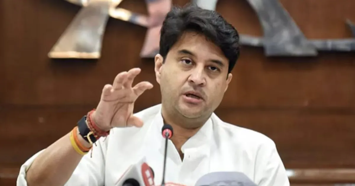 हिंदी पत्रकारिता ने देश के विकास में दिया महत्वपूर्ण योगदान: ज्योतिरादित्य सिंधिया