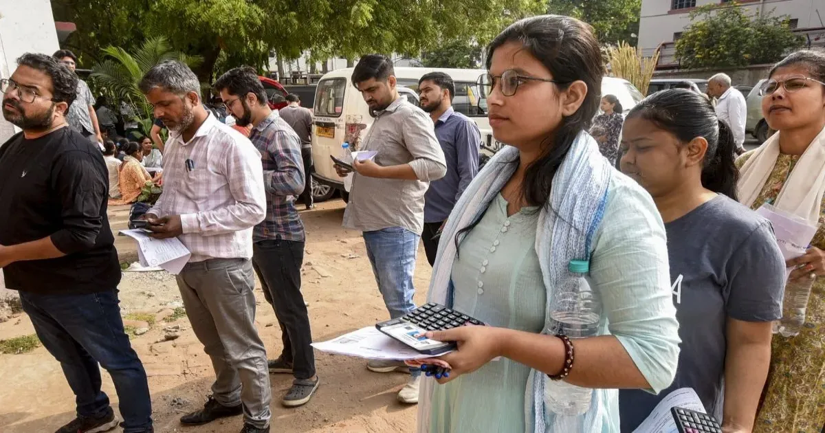 महाराष्ट्र TET पेपर लीक मामले में तीन और गिरफ्तार, अगले साल से ऑनलाइन होगी परीक्षा